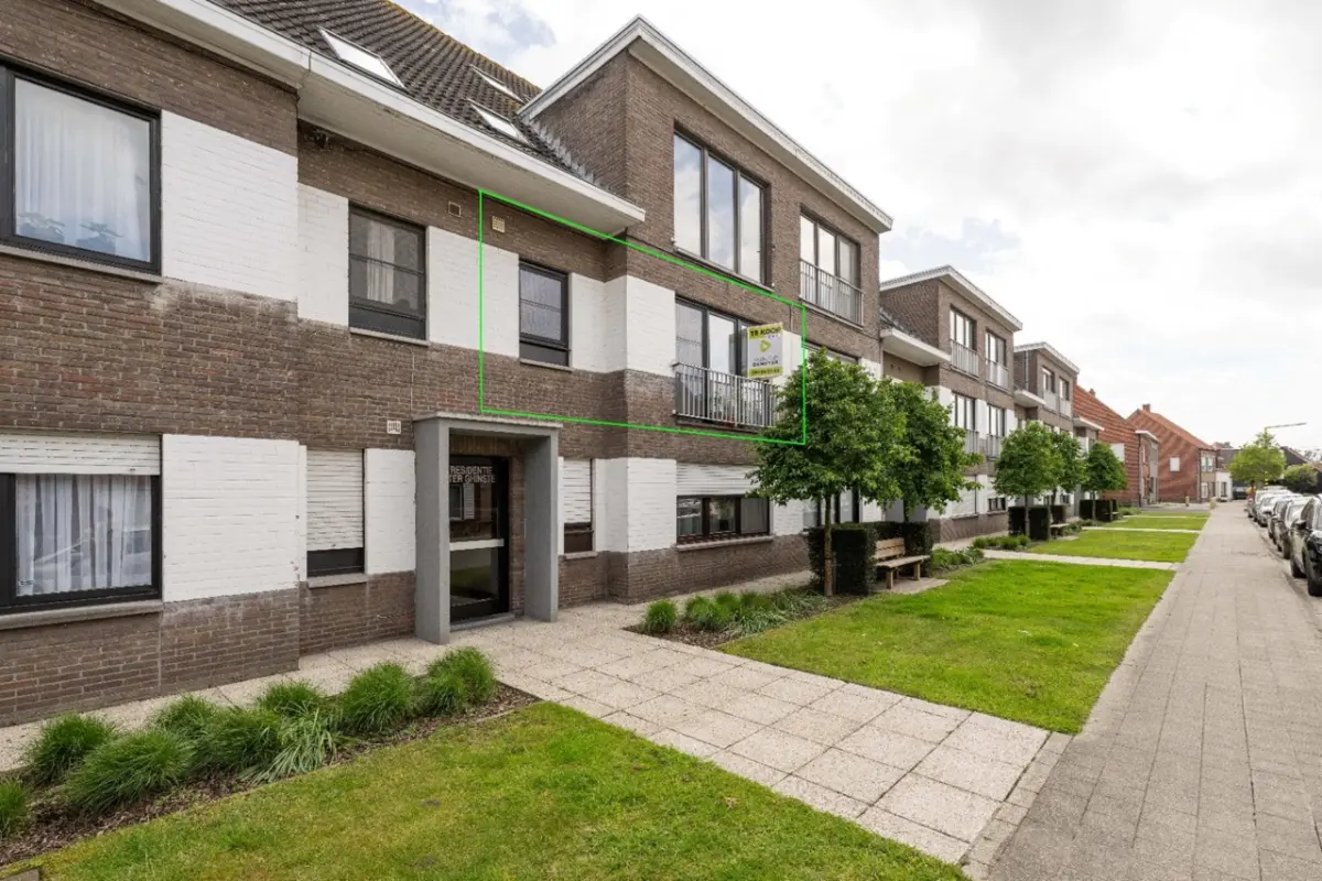 Appartement te  koop in Oostrozebeke 8780 184000.00€ 2 slaapkamers 84.00m² - Zoekertje 766921