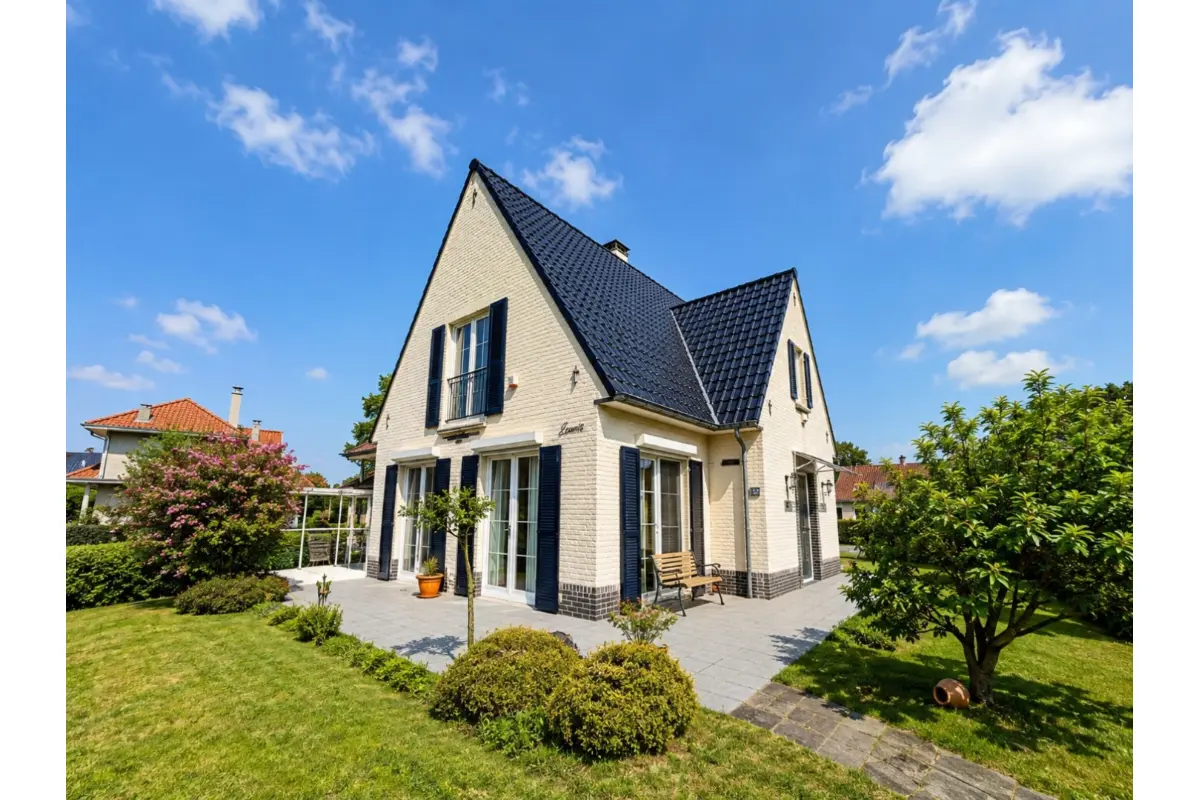 Huis te  koop in Koksijde 8670 650000.00€ 3 slaapkamers m² - Zoekertje 767388