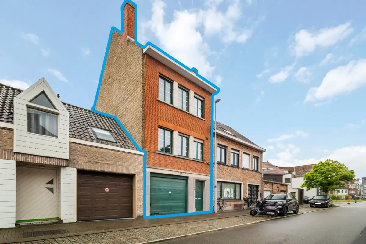 Huis te  koop in Brugge 8000 299000.00€ 3 slaapkamers m² - Zoekertje 766907