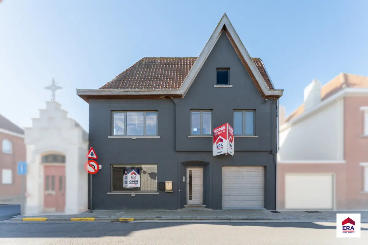 Huis te  koop in Dentergem 8720 345000.00€ 4 slaapkamers 306.00m² - Zoekertje 767530