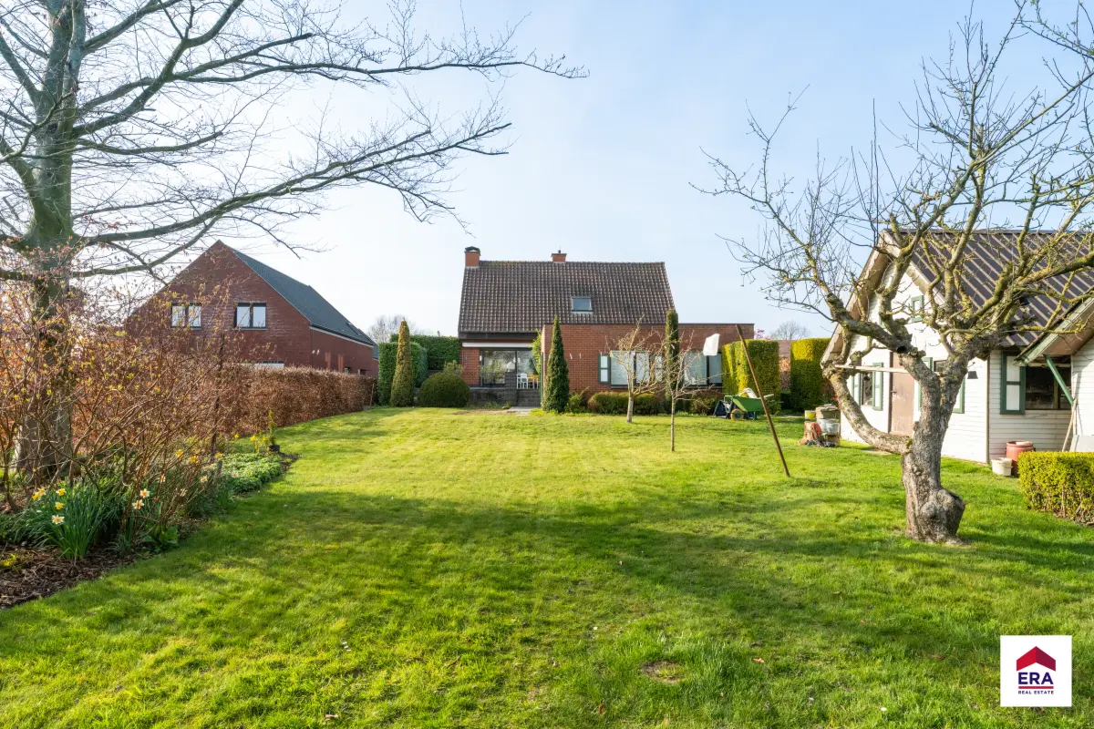 Huis te  koop in Tielt 8700 474000.00€ 5 slaapkamers 216.00m² - Zoekertje 767534