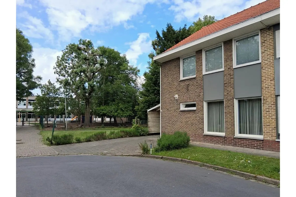 Huis te  koop in Kuurne 8520 265000.00€ 4 slaapkamers m² - Zoekertje 767924