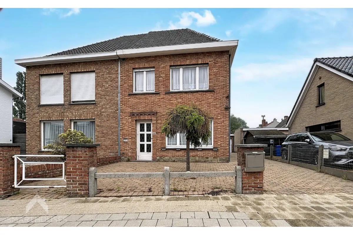 Huis te  koop in Sint-Michiels 8200 299000.00€ 3 slaapkamers 115.00m² - Zoekertje 767644