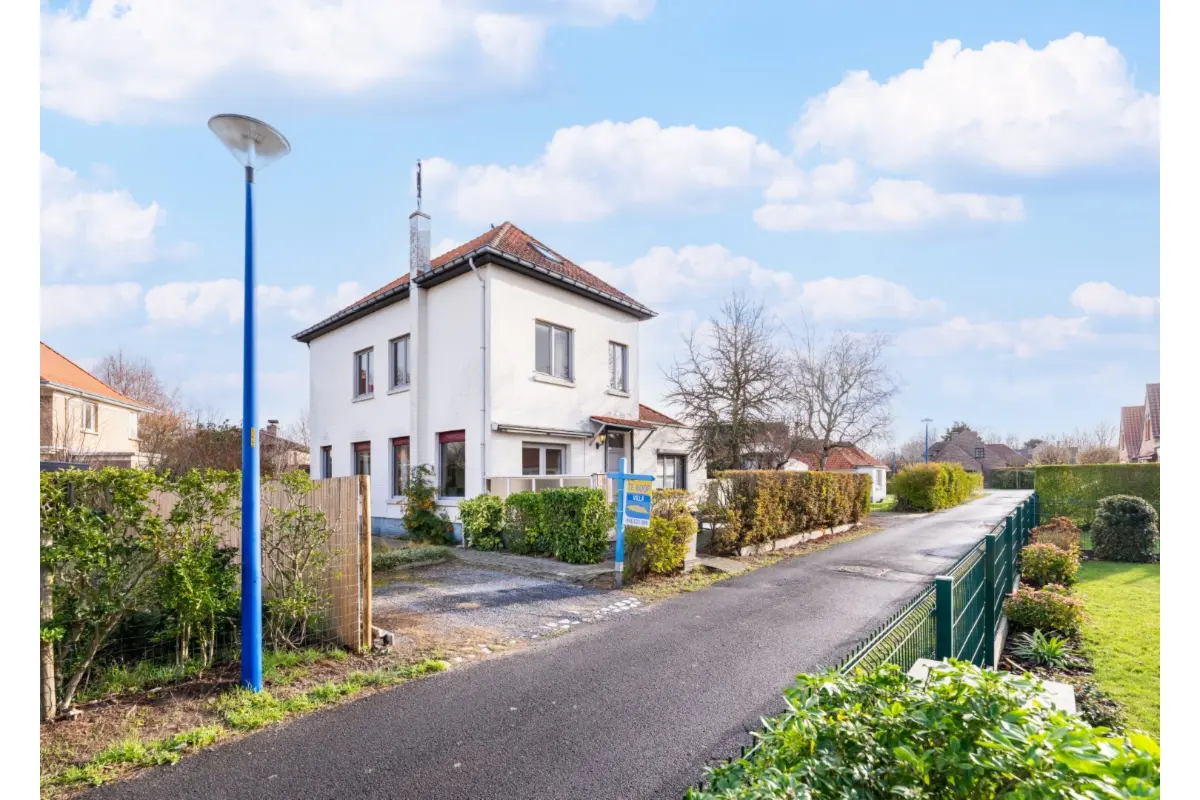 Huis te  koop in Koksijde 8670 449000.00€ 4 slaapkamers 258.00m² - Zoekertje 768785