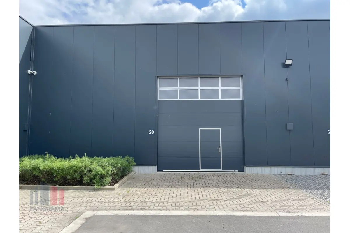 Handelszaak te  huur in Roeselare 8800 646.00€  slaapkamers 117.00m² - Zoekertje 770279