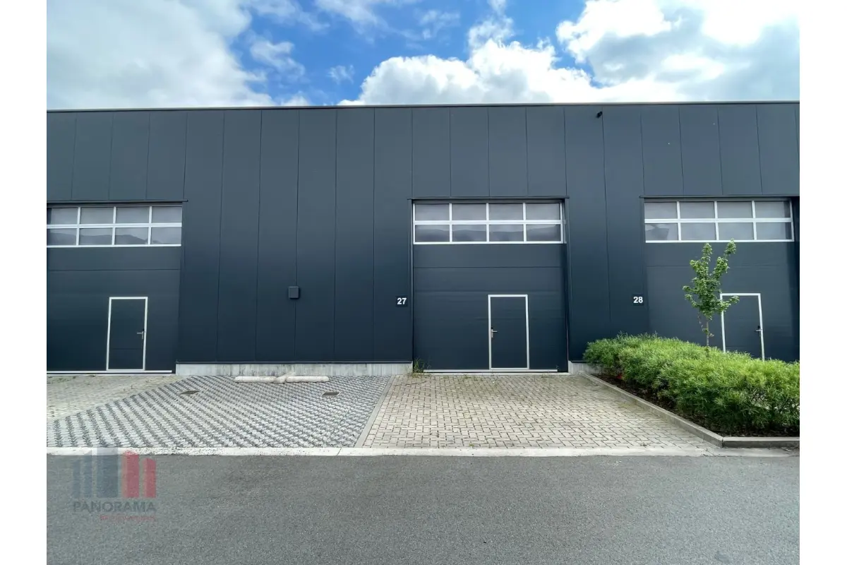 Handelszaak te  huur in Roeselare 8800 726.00€  slaapkamers 149.00m² - Zoekertje 770277