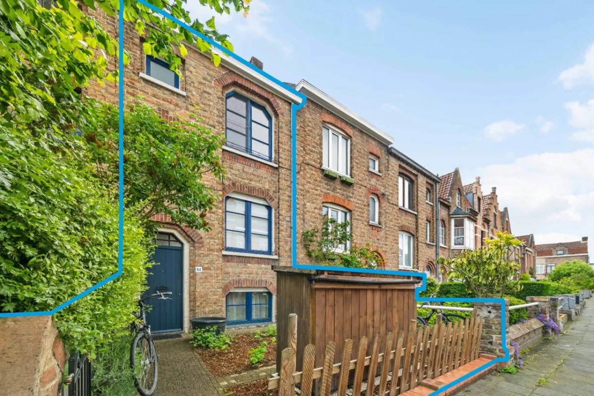 Huis te  koop in Brugge 8000 325000.00€ 4 slaapkamers m² - Zoekertje 769760
