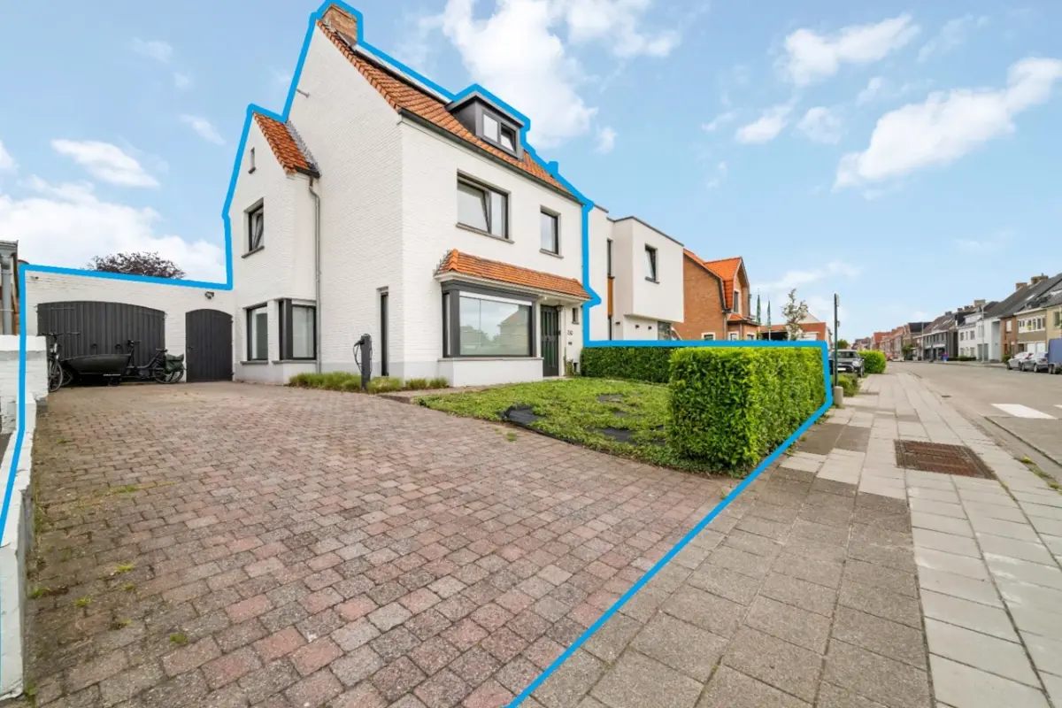 Huis te  koop in Sint-Michiels 8200 479000.00€ 4 slaapkamers 187.00m² - Zoekertje 769759
