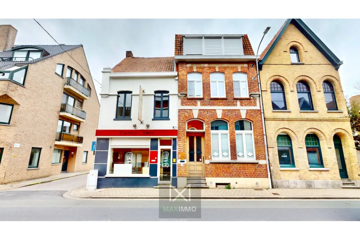 Huis te  koop in Lauwe 8930 285000.00€ 8 slaapkamers 302.00m² - Zoekertje 771211