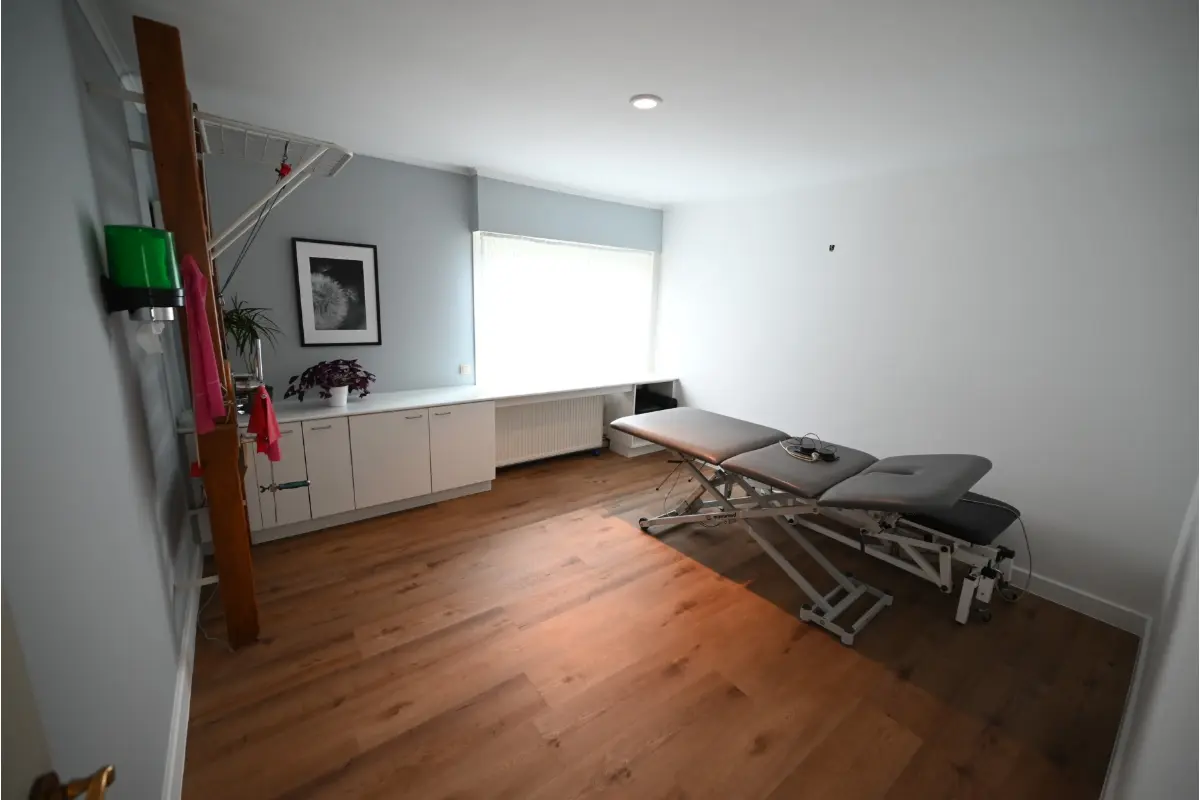 Handelszaak te  huur in Brugge 8000 500.00€  slaapkamers m² - Zoekertje 771270