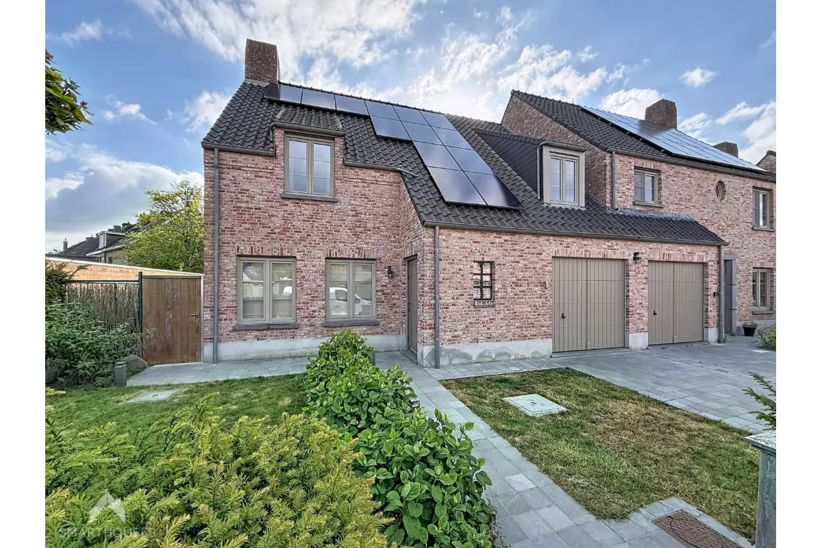 Huis te  koop in Sint-Andries 8200 589000.00€ 4 slaapkamers 173.00m² - Zoekertje 770941