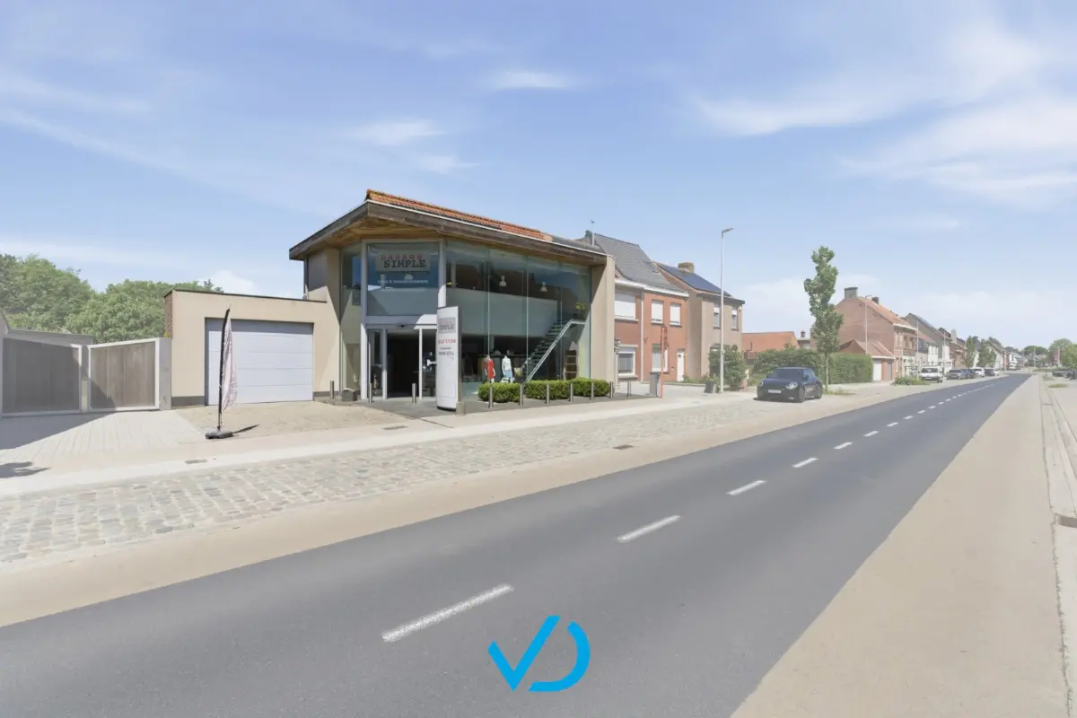 Handelszaak te  koop in Ieper 8900 449000.00€  slaapkamers 222.00m² - Zoekertje 771132