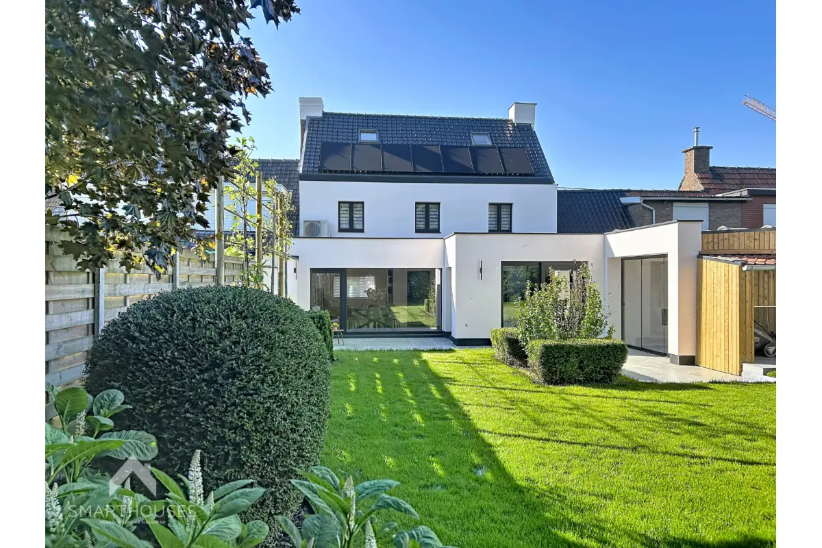 Huis te  koop in Roeselare 8800 495000.00€ 5 slaapkamers 227.00m² - Zoekertje 772127