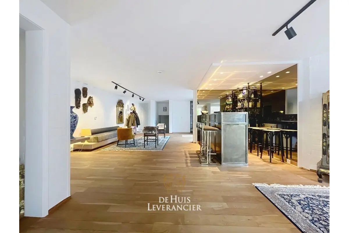 Huis te  koop in Koksijde 8670 1650000.00€ 3 slaapkamers 390.00m² - Zoekertje 772509