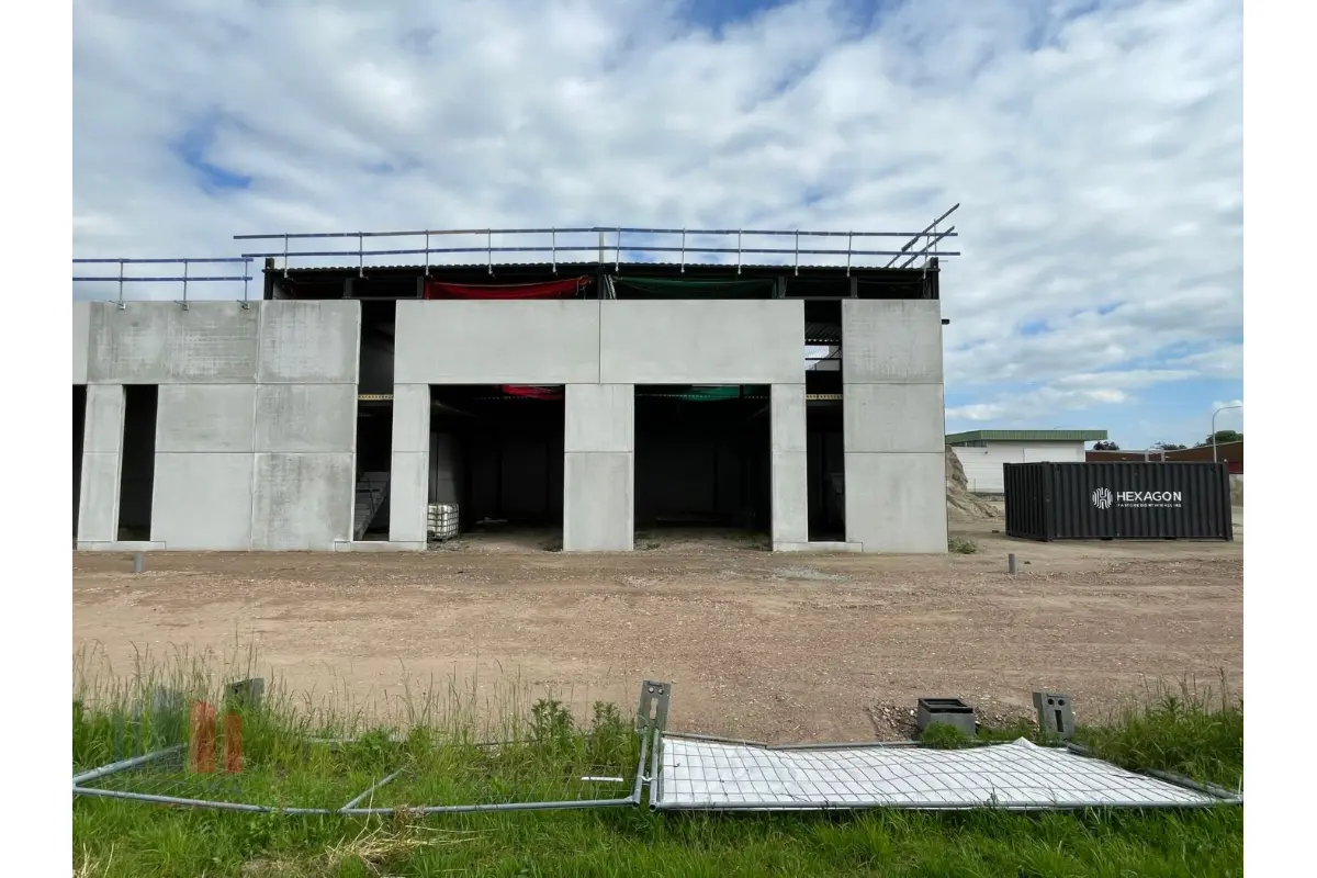 Handelszaak te  koop in Meulebeke 8760 399950.00€  slaapkamers 281.00m² - Zoekertje 772475