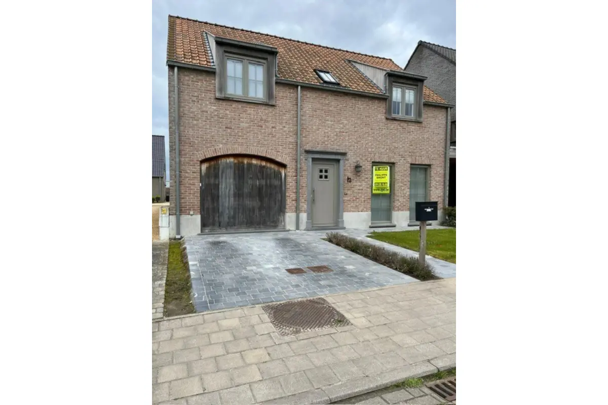 Huis te  huur in Staden 8840 895.00€ 3 slaapkamers m² - Zoekertje 772549