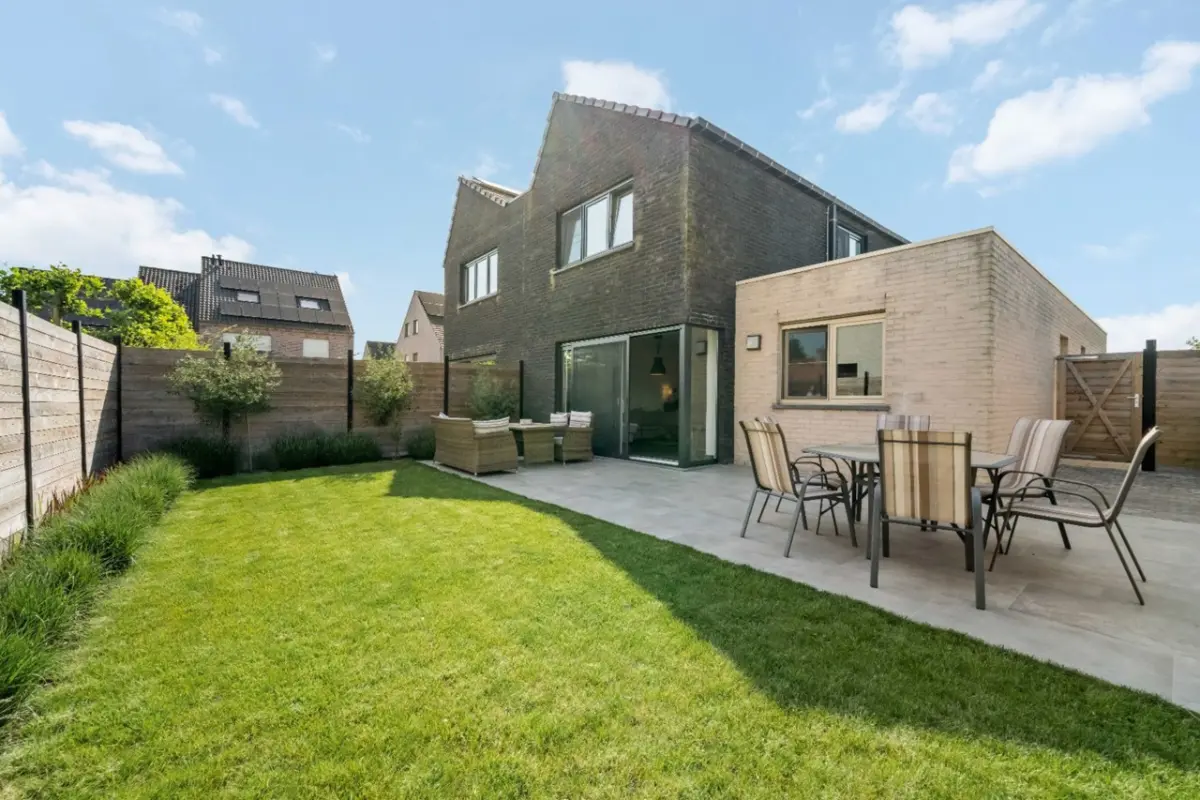 Huis te  koop in Sijsele 8340 399000.00€ 3 slaapkamers 170.00m² - Zoekertje 772536