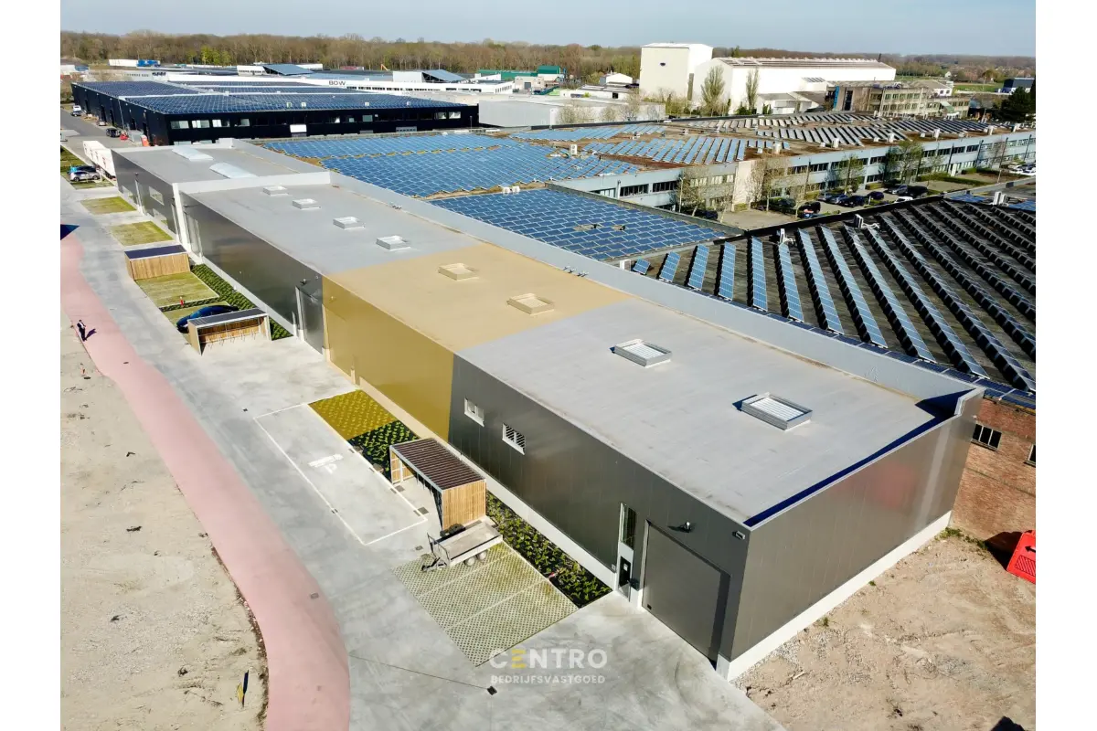 Handelszaak te  koop in Brugge 8000 548700.00€  slaapkamers 359.80m² - Zoekertje 772385