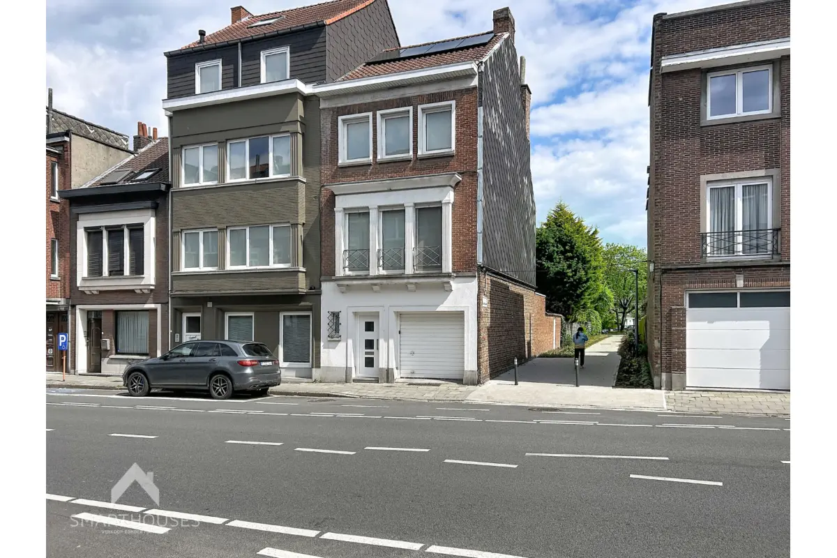 Huis te  koop in Kortrijk 8500 299000.00€ 3 slaapkamers 210.00m² - Zoekertje 772692