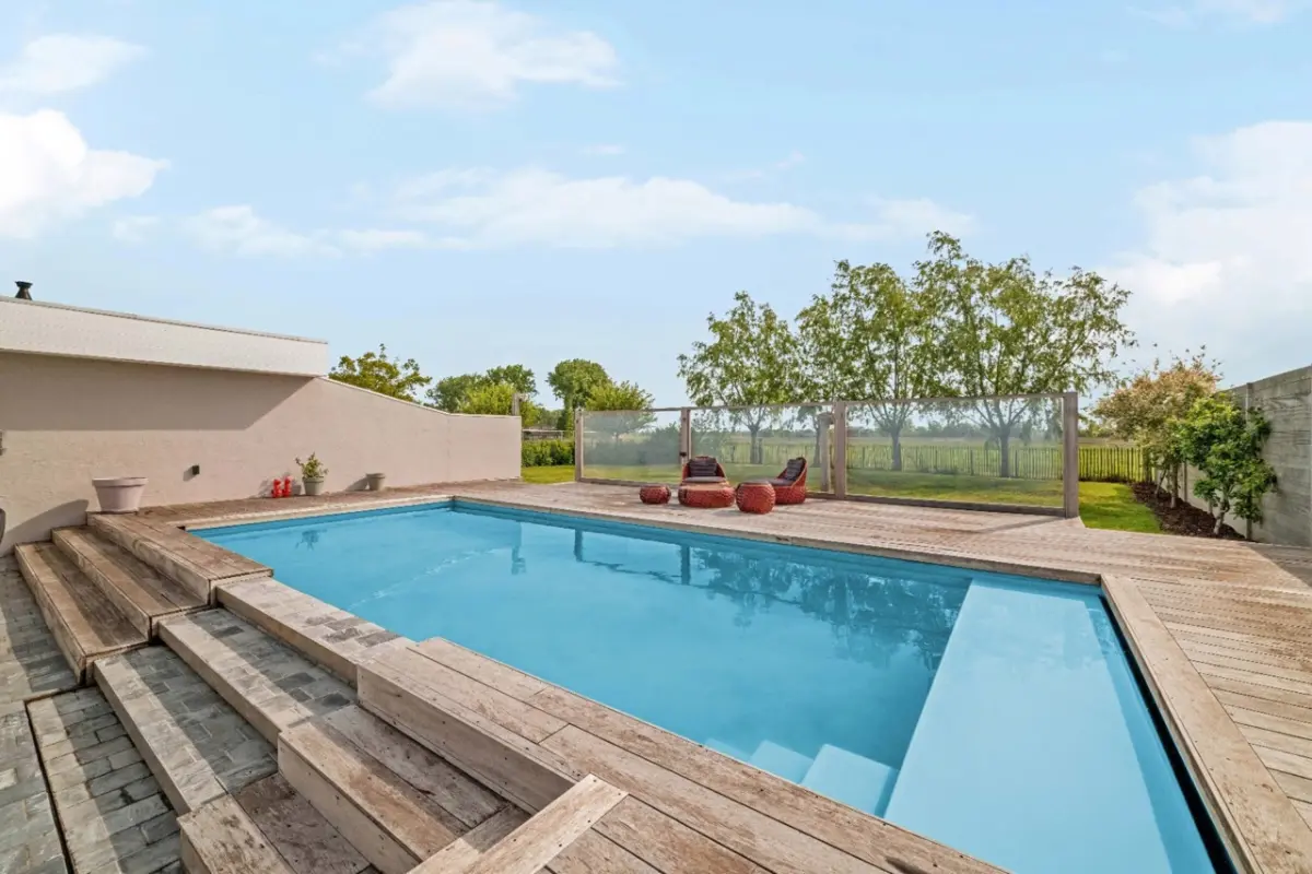 Huis te  koop in Dudzele 8380 675000.00€ 4 slaapkamers 329.00m² - Zoekertje 773562