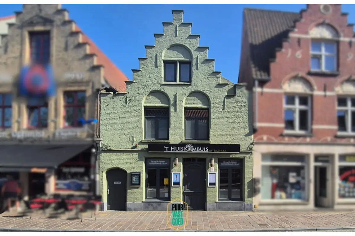 Handelszaak te  koop in Brugge 8000 449000.00€  slaapkamers m² - Zoekertje 773099