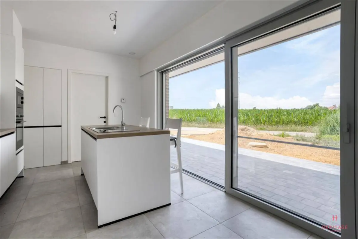 Huis te  huur in Waregem 8790 1100.00€ 3 slaapkamers 194.00m² - Zoekertje 773593