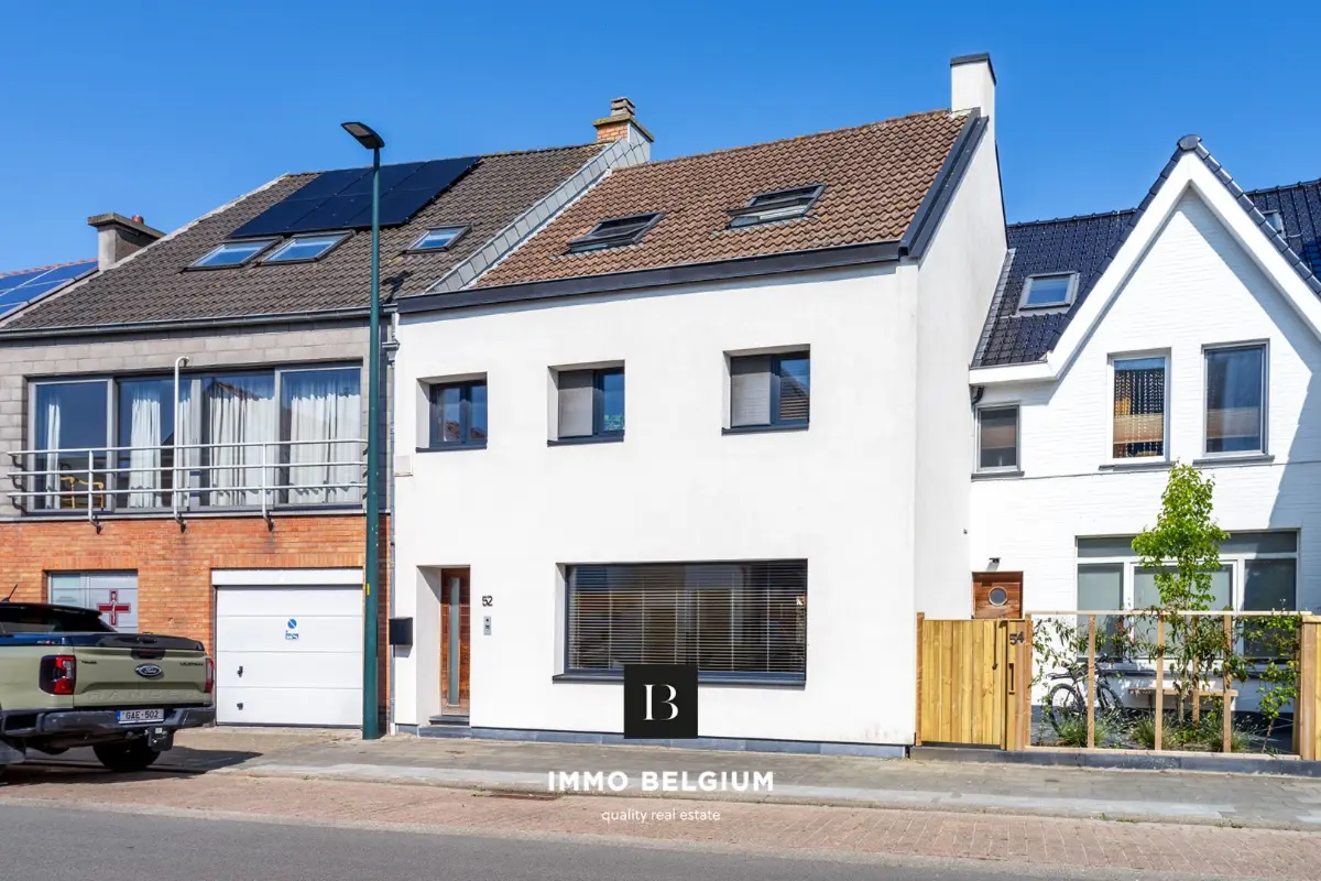 Huis te  koop in De Haan 8420 495000.00€ 4 slaapkamers 217.00m² - Zoekertje 773770