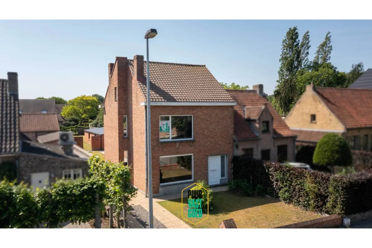 Huis te  koop in Sint-Andries 8200 420000.00€ 3 slaapkamers 173.00m² - Zoekertje 774081