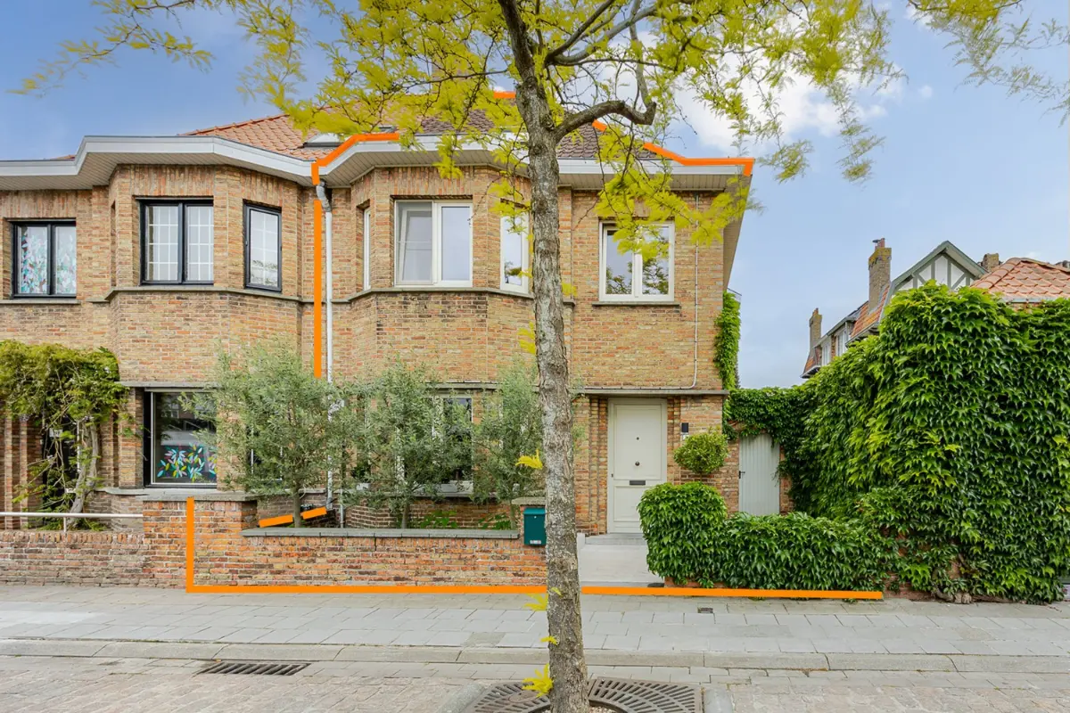 Huis te  koop in Assebroek 8310 409000.00€ 3 slaapkamers 162.00m² - Zoekertje 773969
