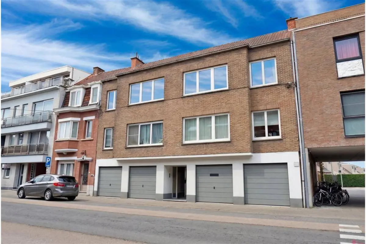 Appartement te  huur in Kortrijk 8500 750.00€ 2 slaapkamers 87.00m² - Zoekertje 774529