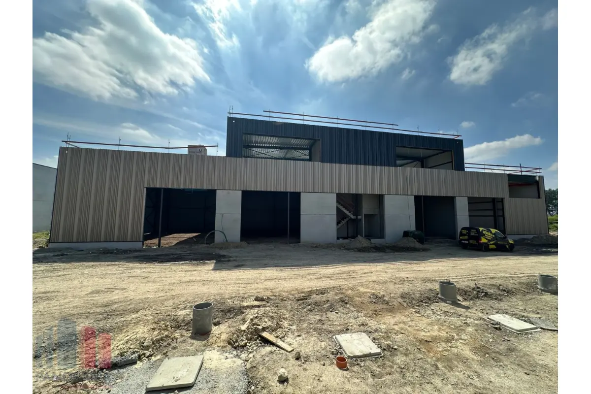 Handelszaak te  koop in Anzegem 8570 1208000.00€  slaapkamers 758.00m² - Zoekertje 775173