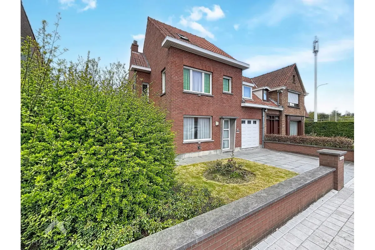 Huis te  koop in Heule 8501 245000.00€ 4 slaapkamers 120.00m² - Zoekertje 775873
