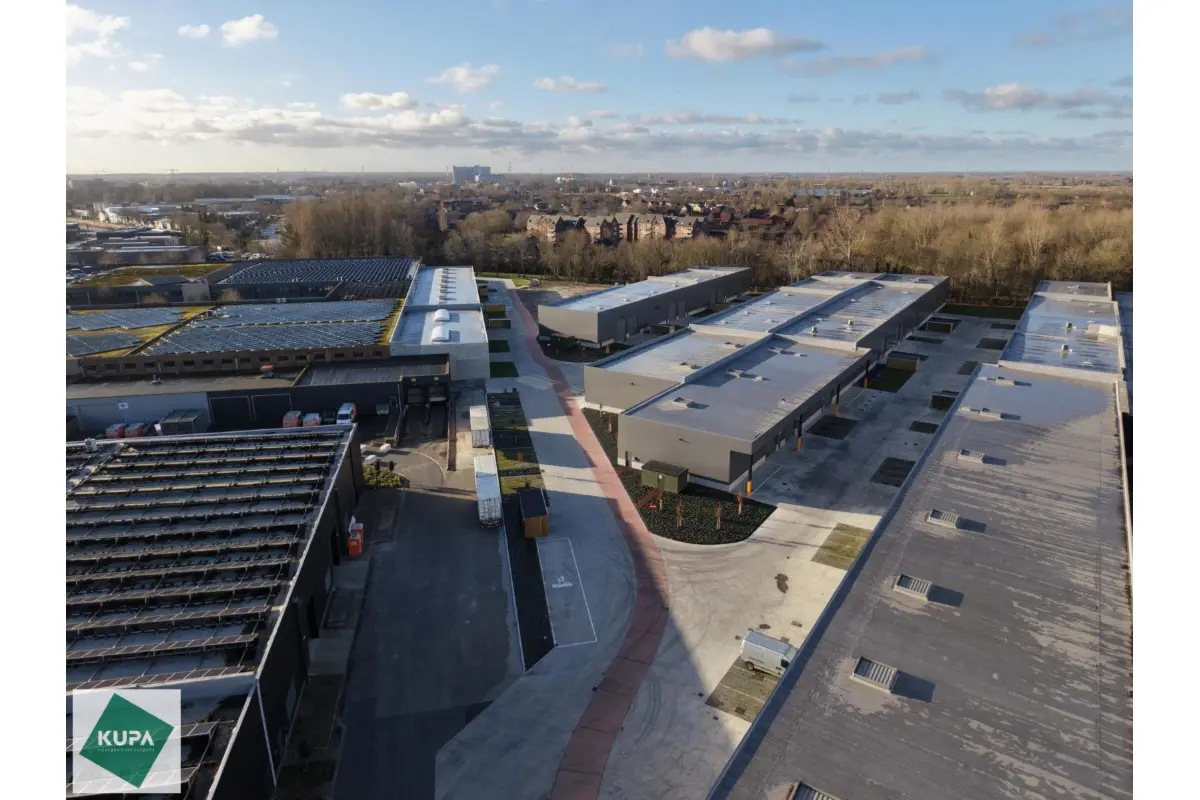 Handelszaak te  koop in Brugge 8000 0.00€  slaapkamers 282.35m² - Zoekertje 776161