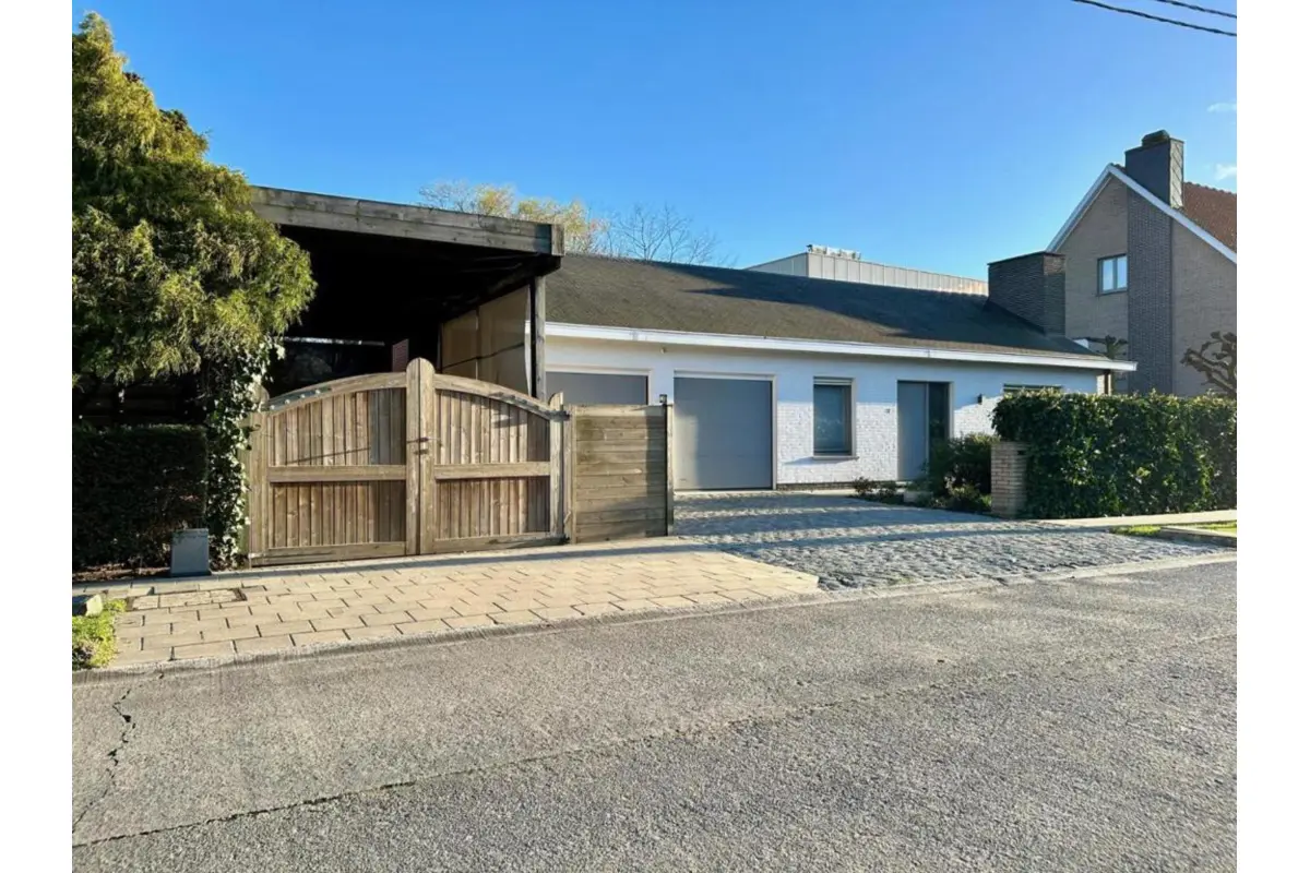 Huis te  koop in Ledegem 8880 349000.00€ 4 slaapkamers 170.00m² - Zoekertje 775605