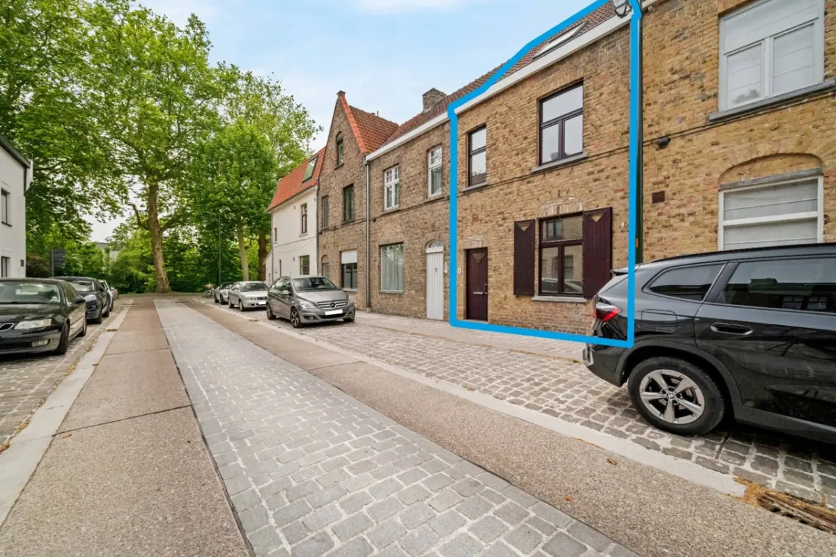 Huis te  koop in Brugge 8000 299000.00€ 3 slaapkamers m² - Zoekertje 776026