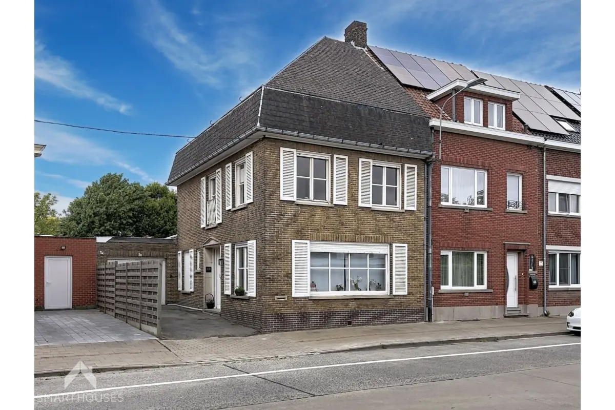 Huis te  koop in Harelbeke 8530 271900.00€ 3 slaapkamers 189.00m² - Zoekertje 777477