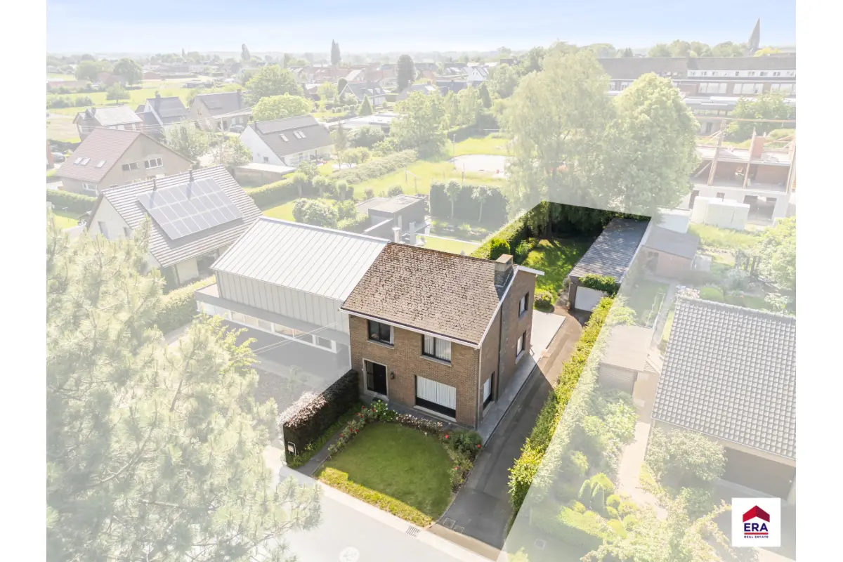 Huis te  koop in Aarsele 8700 269000.00€ 3 slaapkamers 176.00m² - Zoekertje 776759
