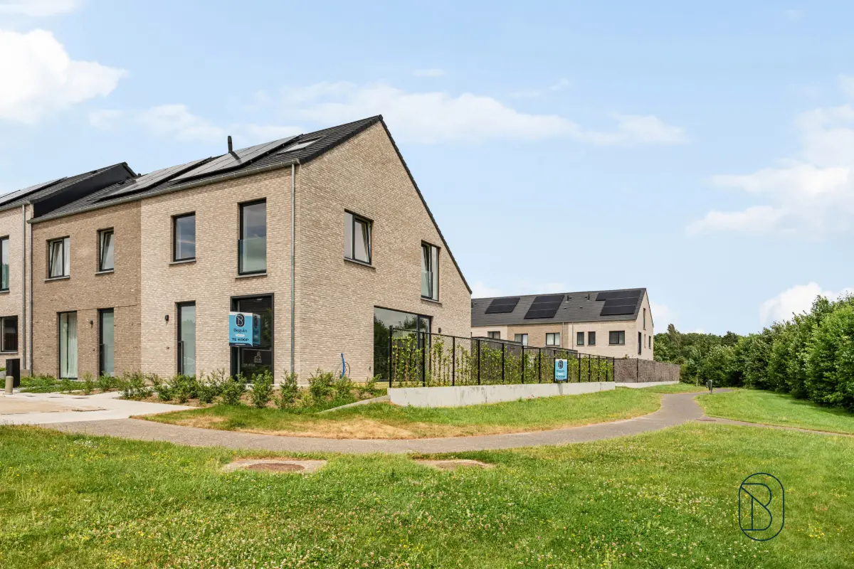 Huis te  koop in Kortrijk 8500 595000.00€ 4 slaapkamers 200.00m² - Zoekertje 778547