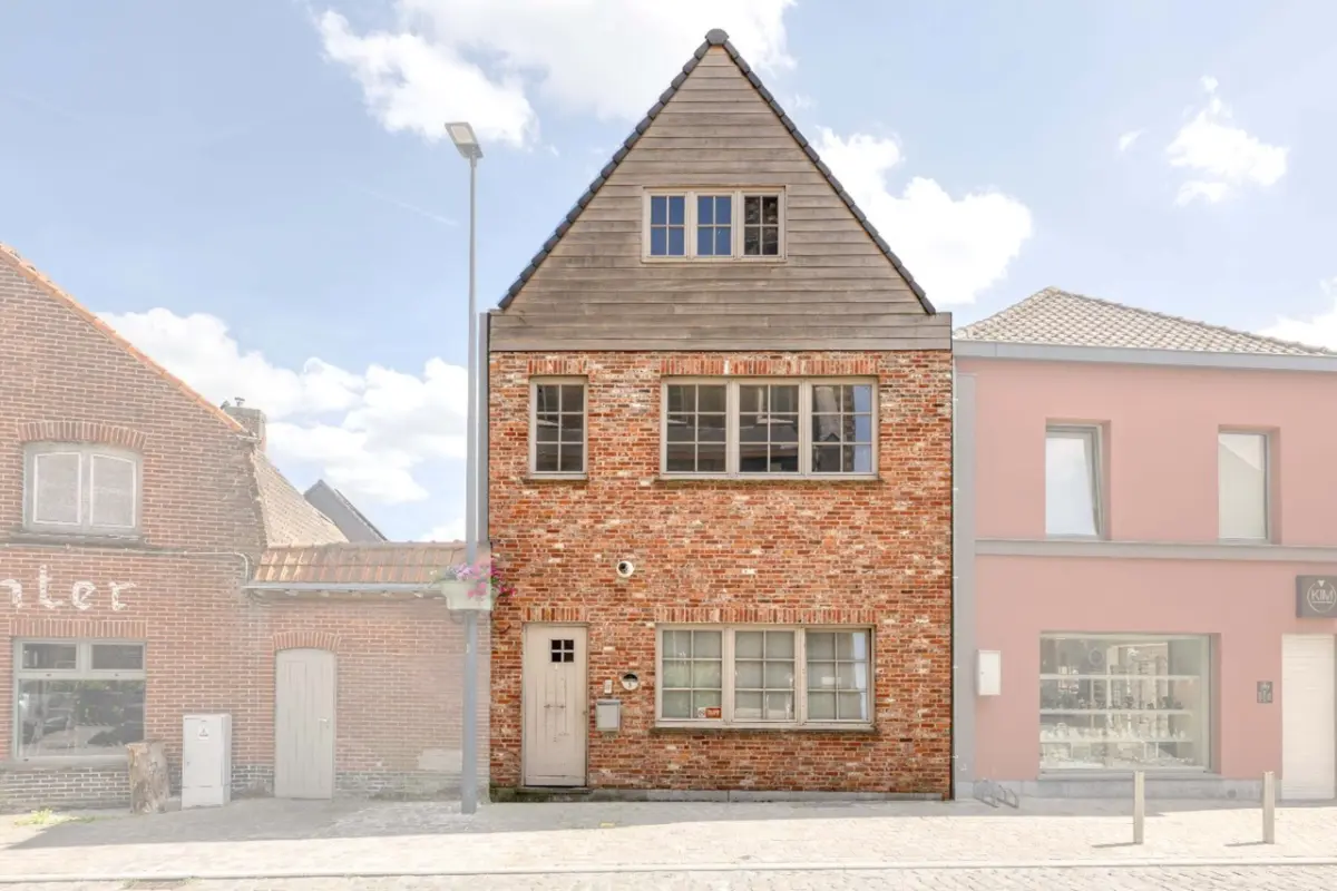 Huis te  koop in Dentergem 8720 298000.00€ 3 slaapkamers 170.00m² - Zoekertje 778831