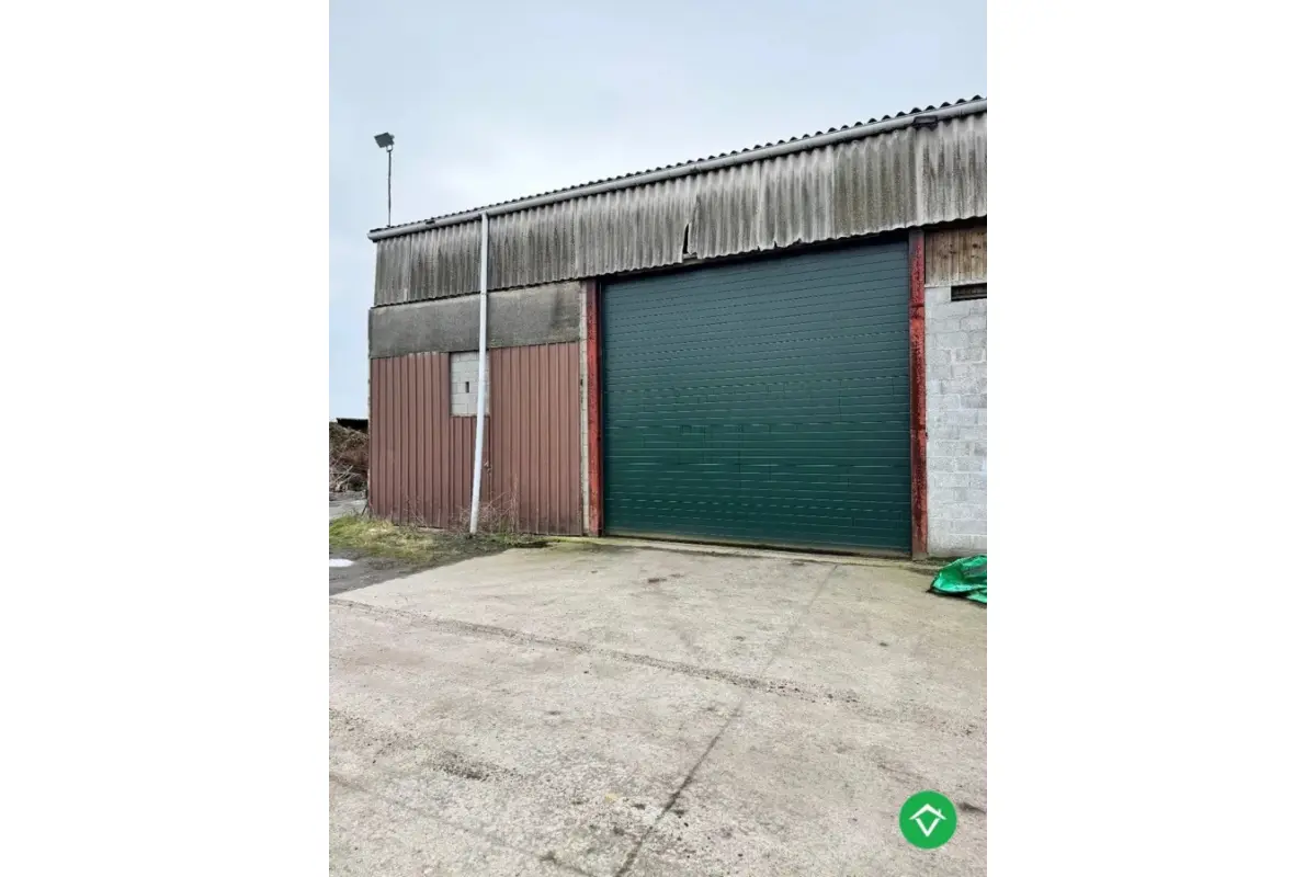 Handelszaak te  huur in Koekelare 8680 750.00€  slaapkamers m² - Zoekertje 778399