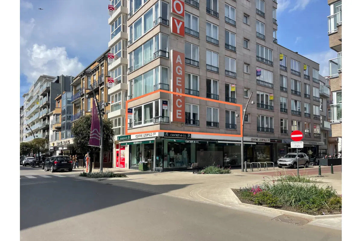 Appartement te  koop in De Panne 8660 239000.00€ 1 slaapkamers 68.00m² - Zoekertje 778206