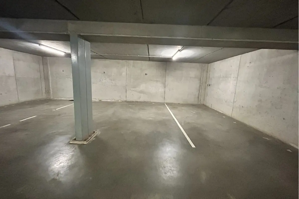 Box te  koop in Knokke-Heist 8300 120000.00€  slaapkamers m² - Zoekertje 778753