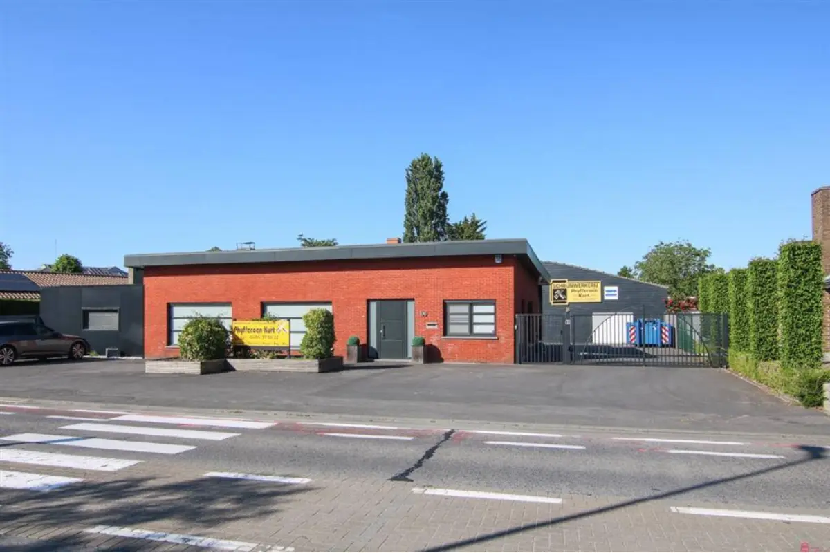 Huis te  koop in Gullegem 8560 0.00€ 4 slaapkamers 176.00m² - Zoekertje 778403