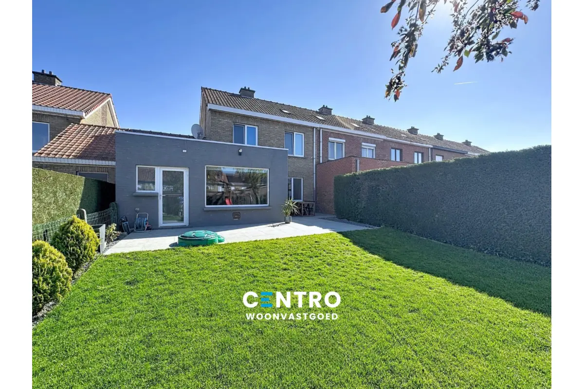 Huis te  koop in Roeselare 8800 367500.00€ 3 slaapkamers 150.00m² - Zoekertje 779885