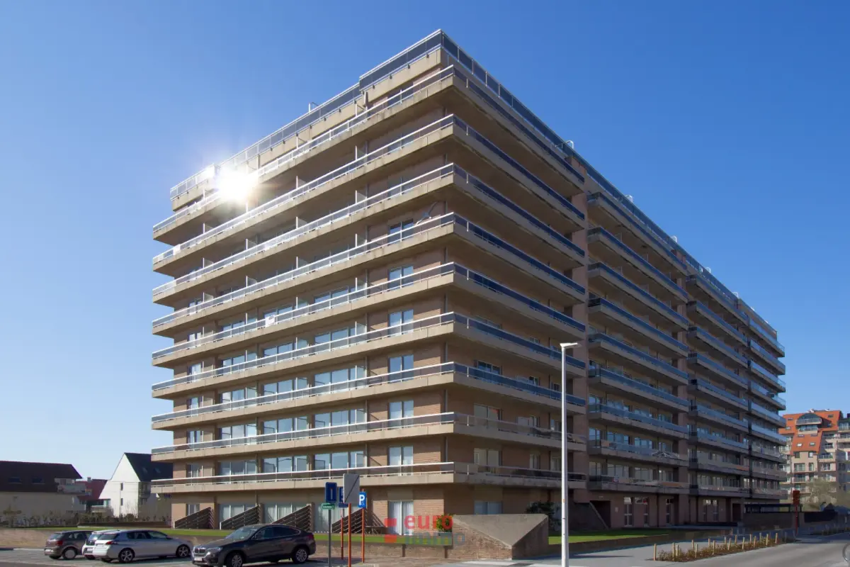 Appartement te  koop in Nieuwpoort 8620 230000.00€  slaapkamers m² - Zoekertje 779882