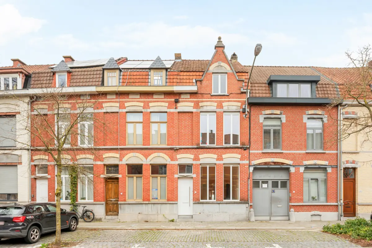 Huis te  koop in Kortrijk 8500 299000.00€ 3 slaapkamers 150.00m² - Zoekertje 779102