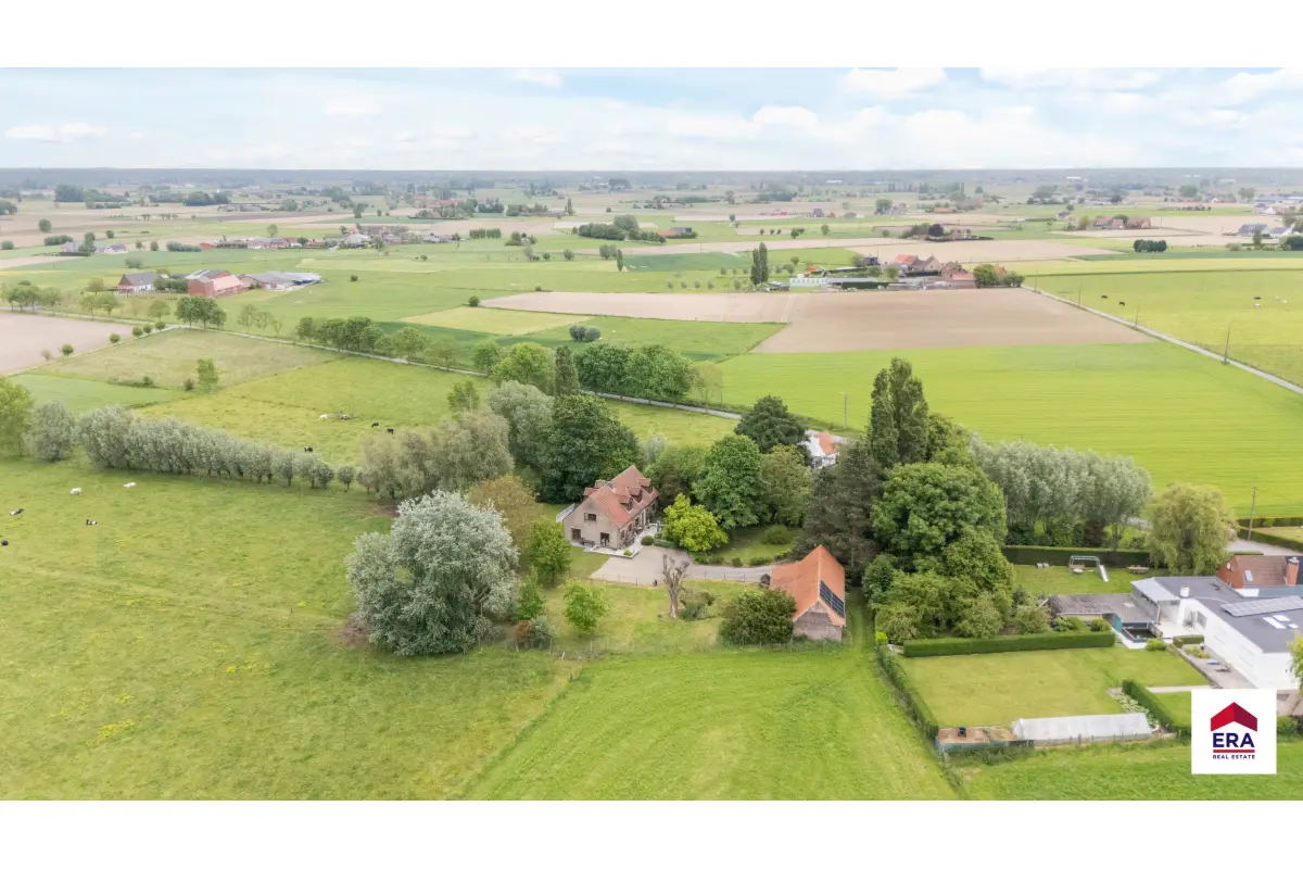 Villa te  koop in Aarsele 8700 975000.00€ 5 slaapkamers 247.00m² - Zoekertje 778971