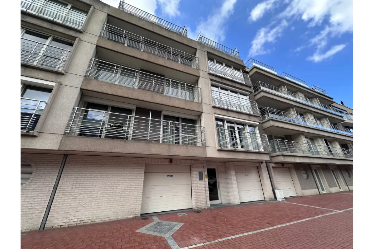 Parking & garage te  koop in Knokke 8300 60000.00€  slaapkamers m² - Zoekertje 779797