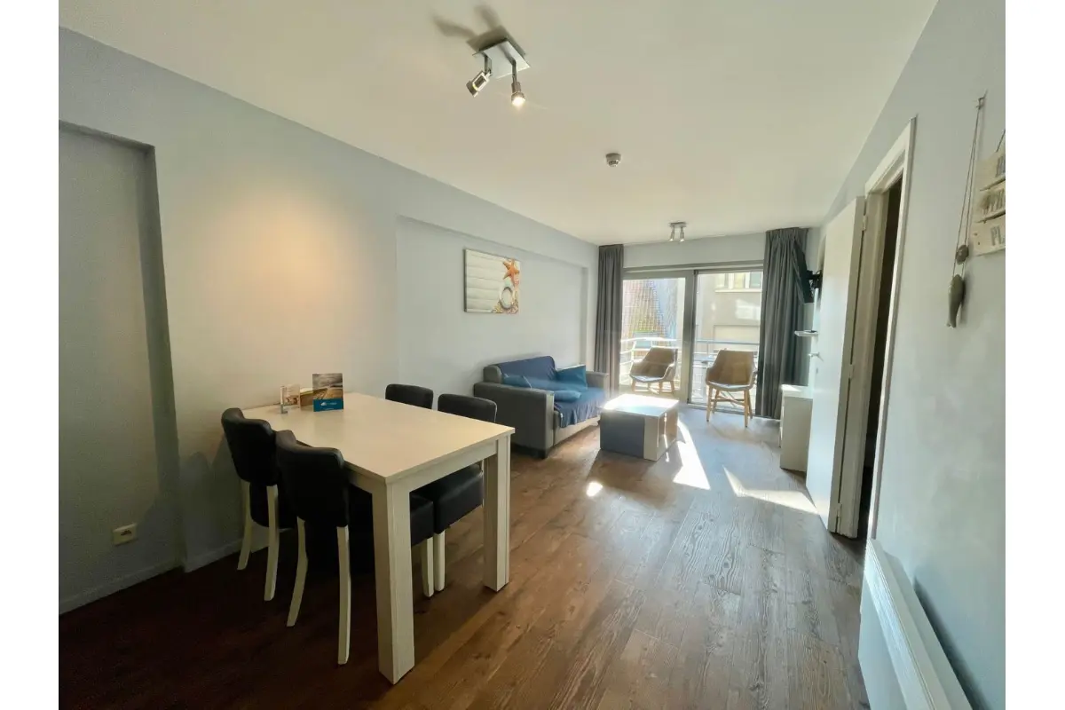 Appartement te  koop in Blankenberge 8370 145000.00€ 2 slaapkamers 48.00m² - Zoekertje 781695