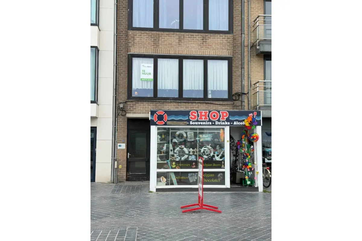 Appartement te  huur in Oostende 8400 725.00€ 1 slaapkamers m² - Zoekertje 781142